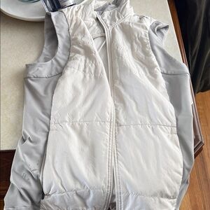 Brooks Gray and White Vest